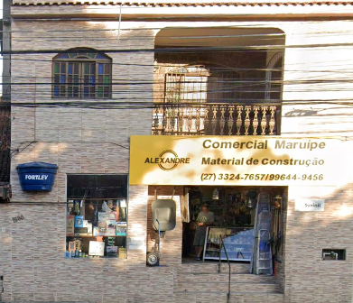 Fachada da Comercial Maruípe — loja de material de construção na Av. Maruípe, Vitória-ES